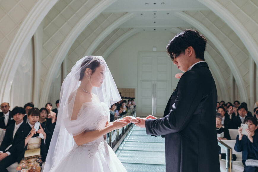 「祝福が舞い上がる、ふたりの晴れの日」の結婚式の様子｜長岡市の結婚式場リアーレ