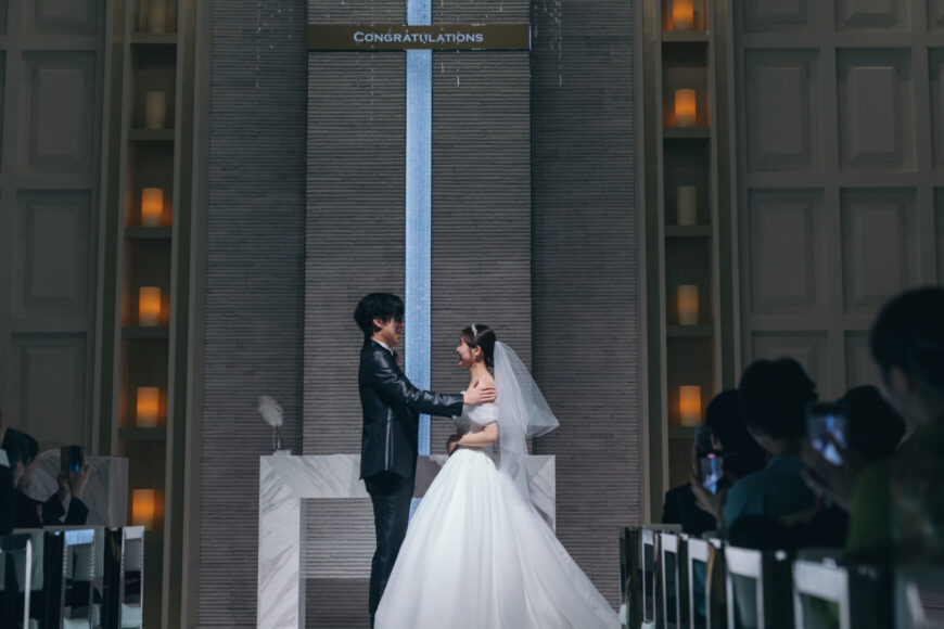 「祝福が舞い上がる、ふたりの晴れの日」の結婚式の様子｜長岡市の結婚式場リアーレ