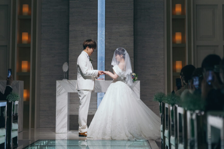 「100本のバラに込めた、一生の約束」の結婚式の様子｜長岡市の結婚式場リアーレ