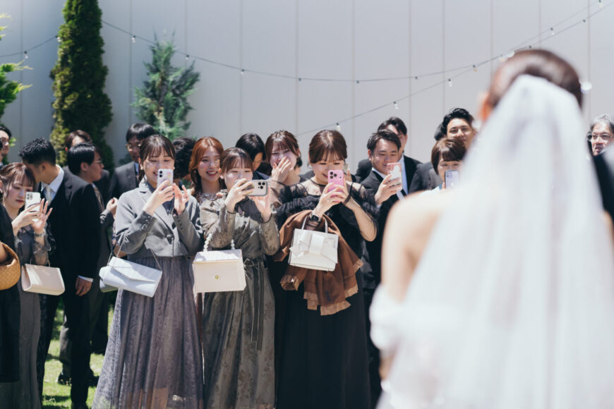 「祝福が舞い上がる、ふたりの晴れの日」の結婚式の様子｜長岡市の結婚式場リアーレ