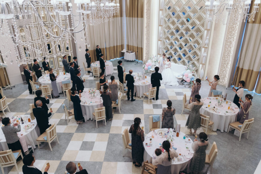「100本のバラに込めた、一生の約束」の結婚式の様子｜長岡市の結婚式場リアーレ