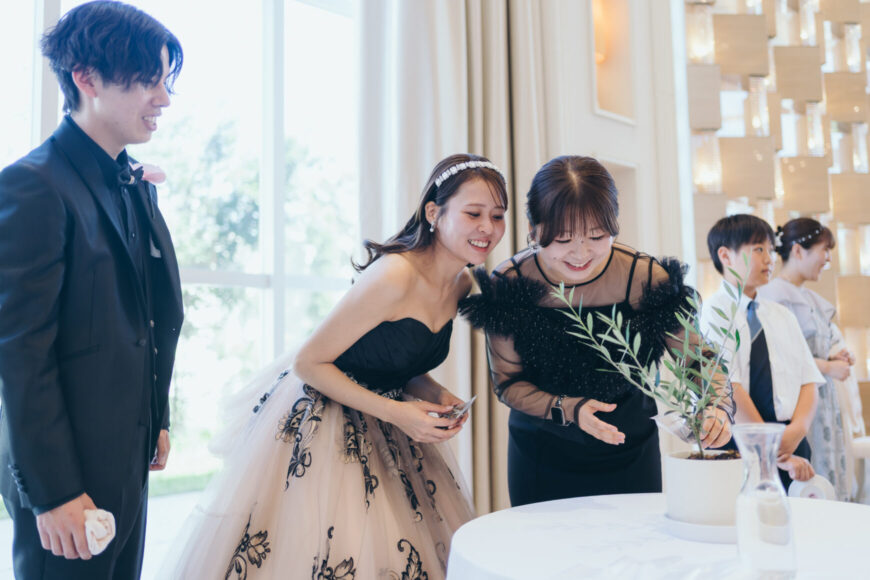 「祝福が舞い上がる、ふたりの晴れの日」の結婚式の様子｜長岡市の結婚式場リアーレ