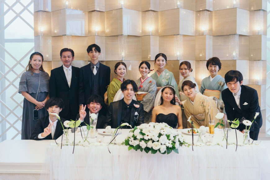 「祝福が舞い上がる、ふたりの晴れの日」の結婚式の様子｜長岡市の結婚式場リアーレ