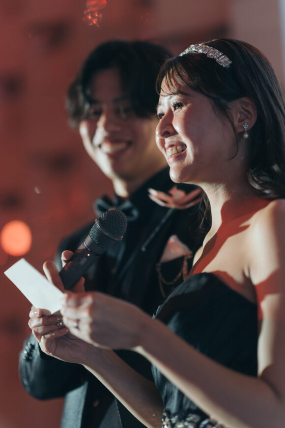 「祝福が舞い上がる、ふたりの晴れの日」の結婚式の様子｜長岡市の結婚式場リアーレ