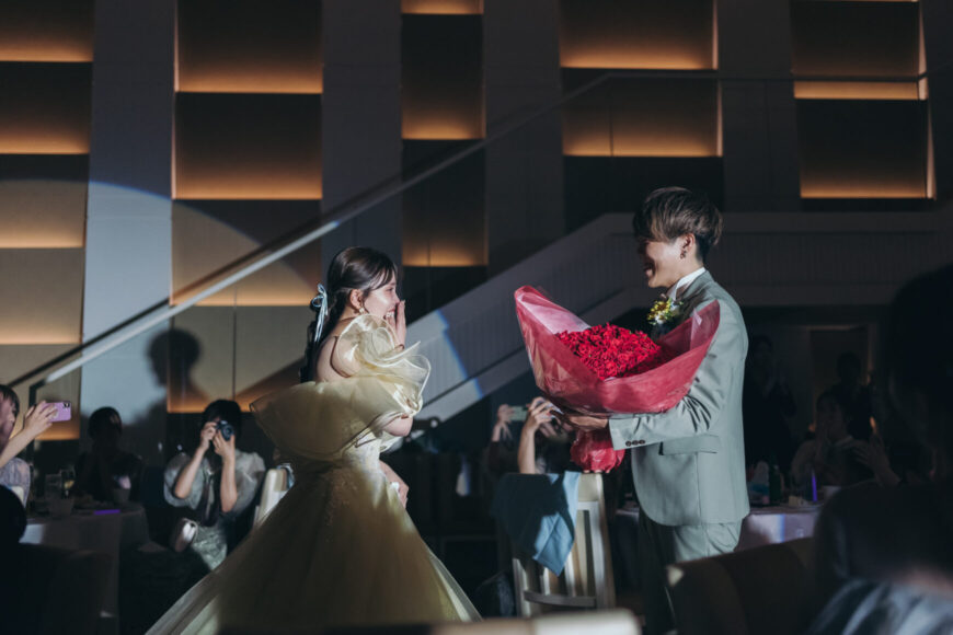「100本のバラに込めた、一生の約束」の結婚式の様子｜長岡市の結婚式場リアーレ