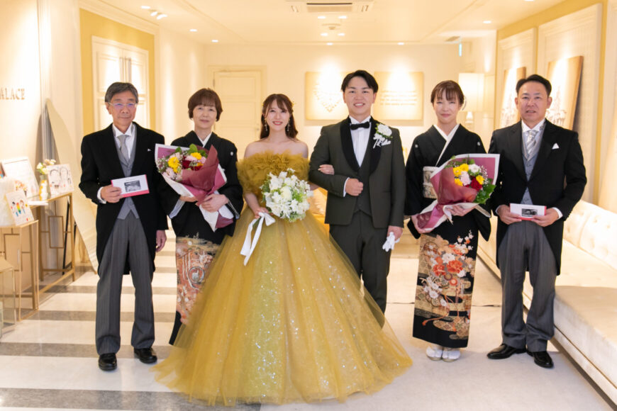 ご両親と新郎新婦の記念写真